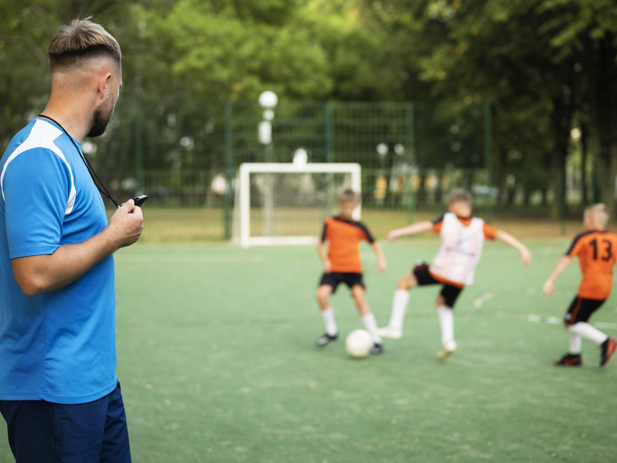 Jak rozwijać pasję do futbolu wśród najmłodszych na amatorskich boiskach